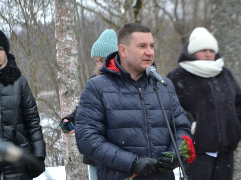 Дедовичане почтили память Героя Советского Союза Леонида Голикова!.