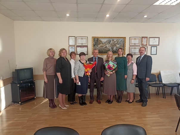 Вручены награды. Вручены награды.